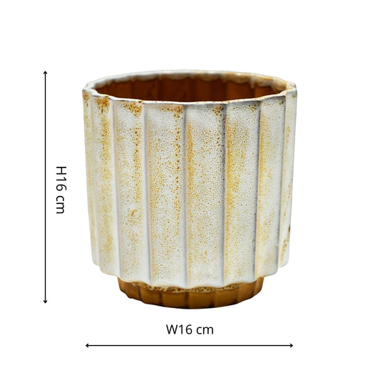 Ivyline - Lugano Scalloped Reactive Planter: Mustard / 16 cm